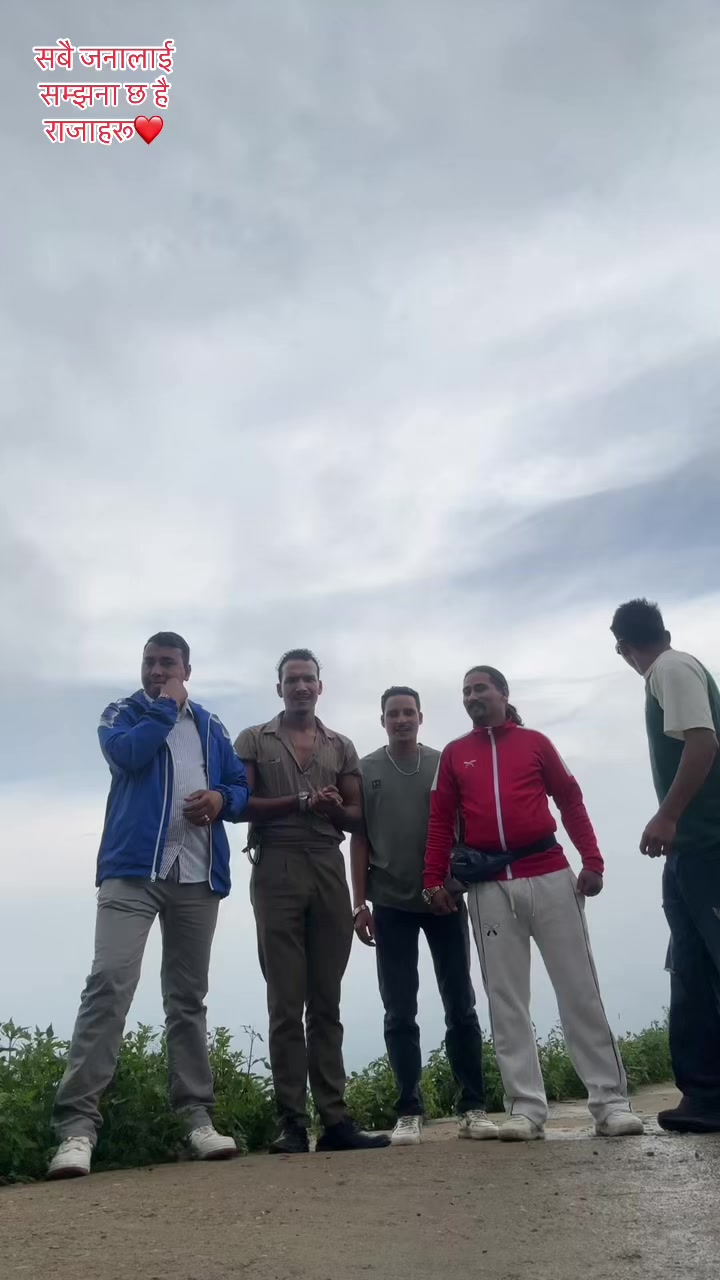 @सिधा कुरा🤟🏻