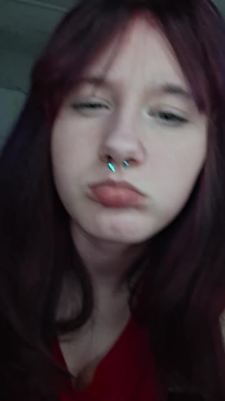 @_ansleigh.sk8_illit_