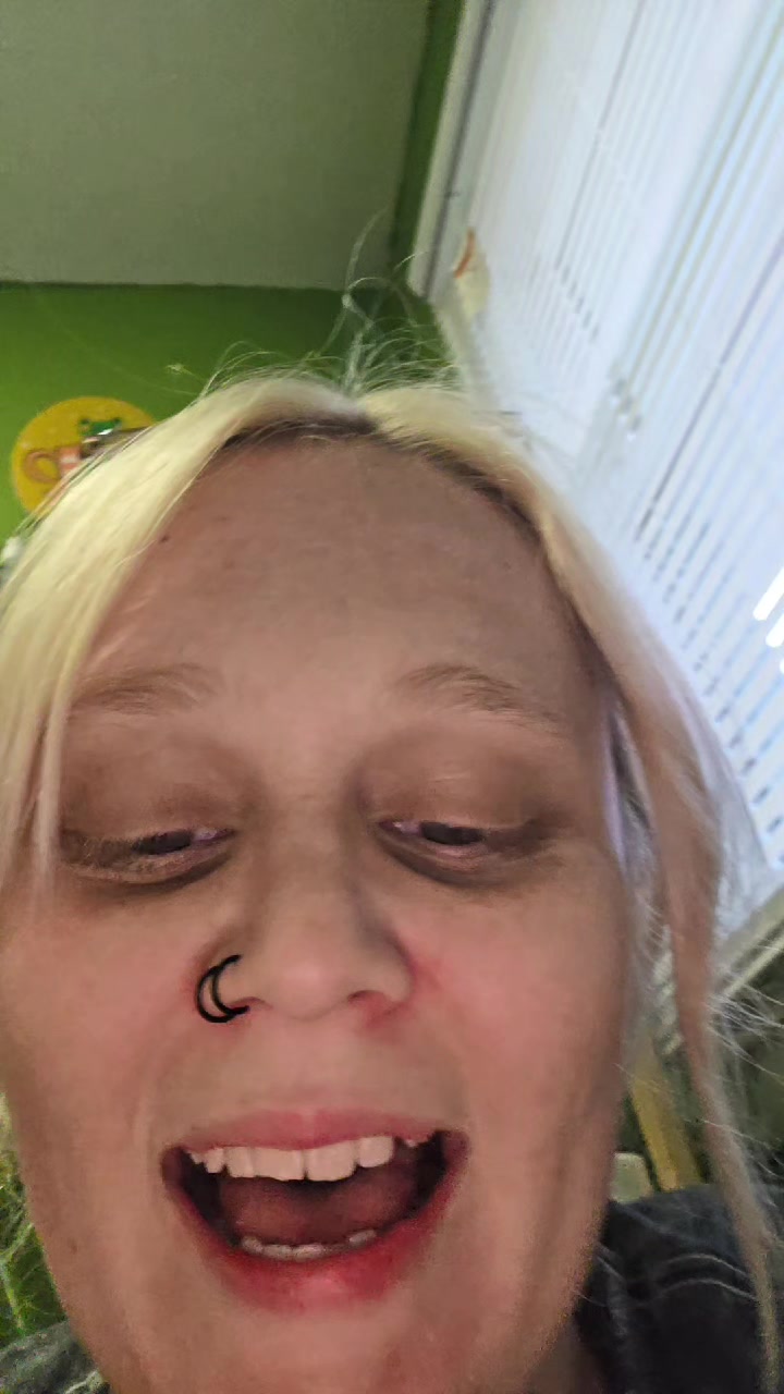@EmieWonders