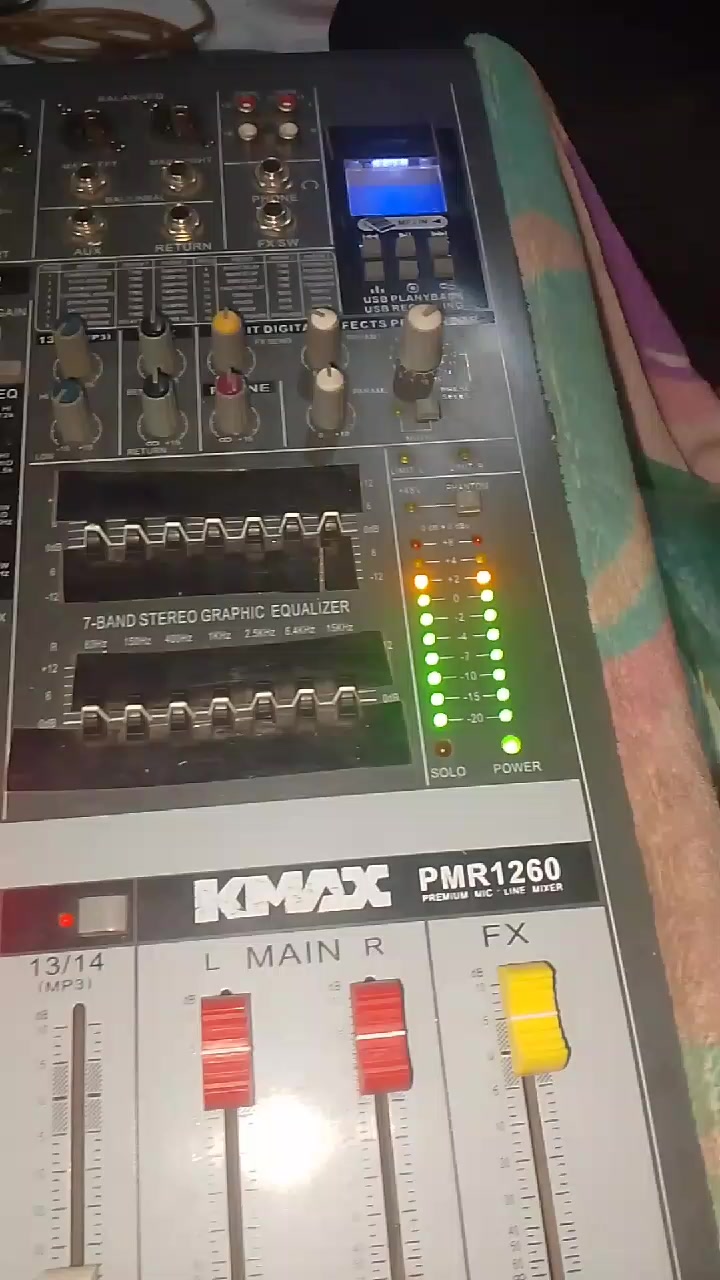 @🎤چیــــتن👀Dj❤️🩹جــــان✌️