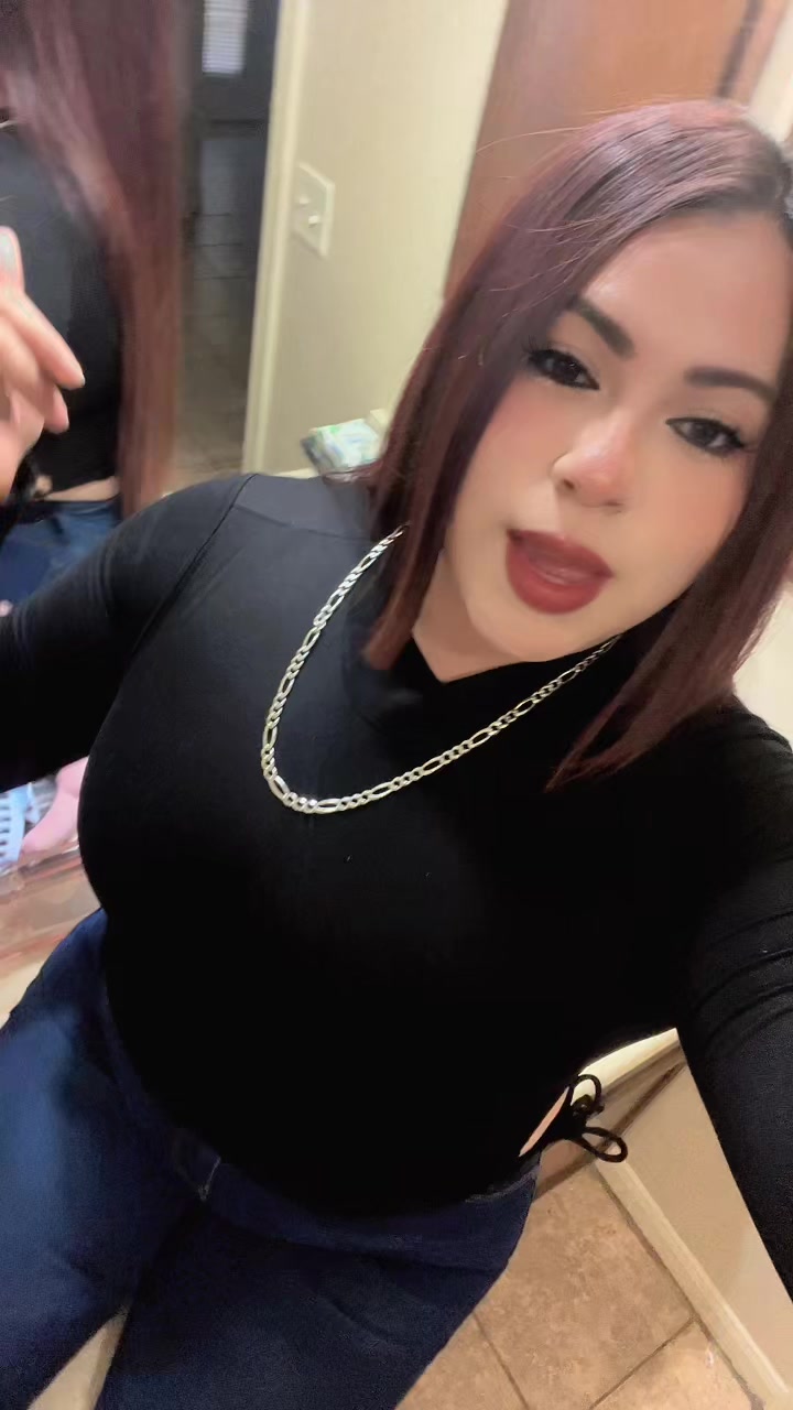 @karla Linda sanchez