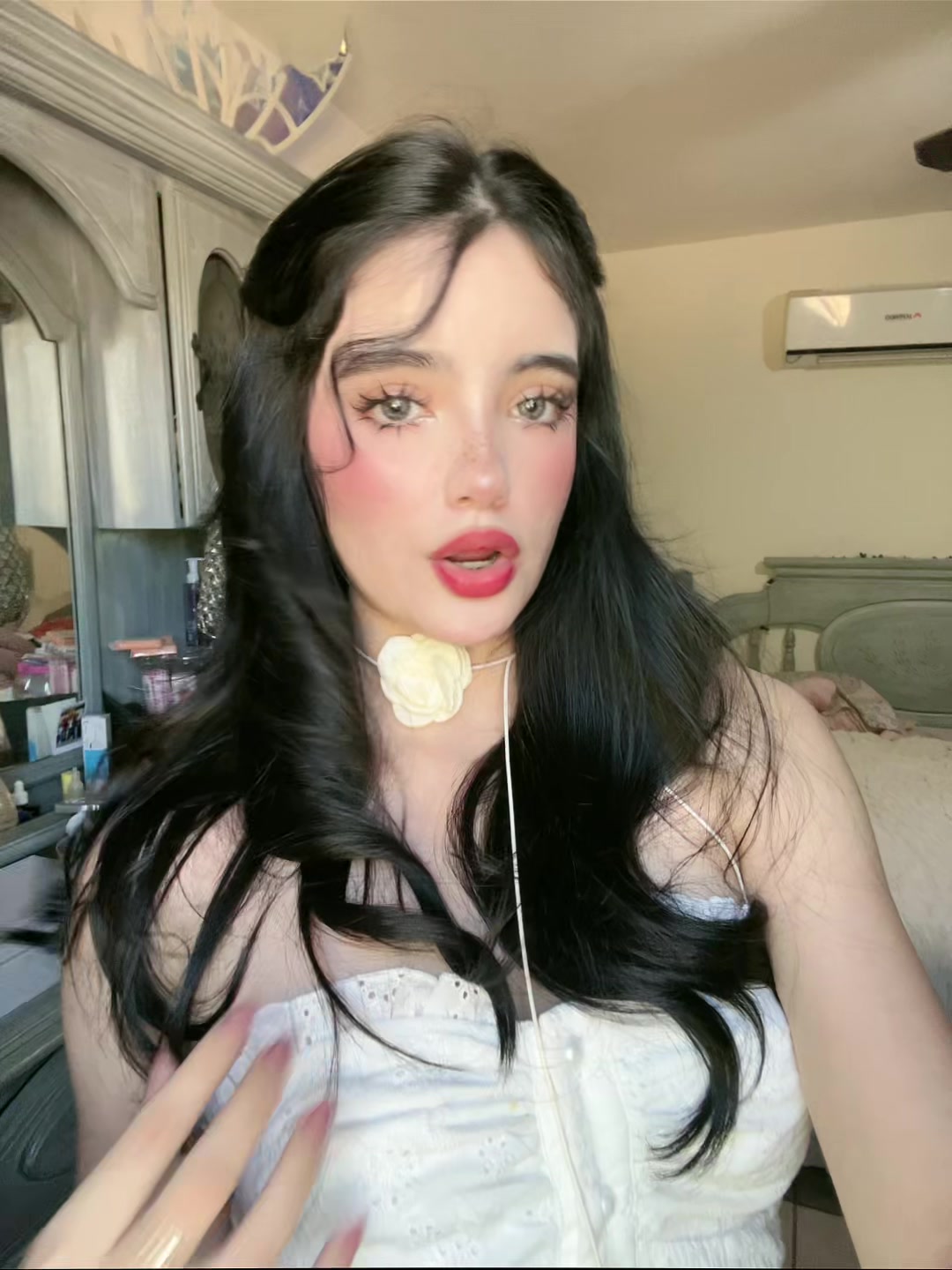 @Lizbeth Sofía 🦢