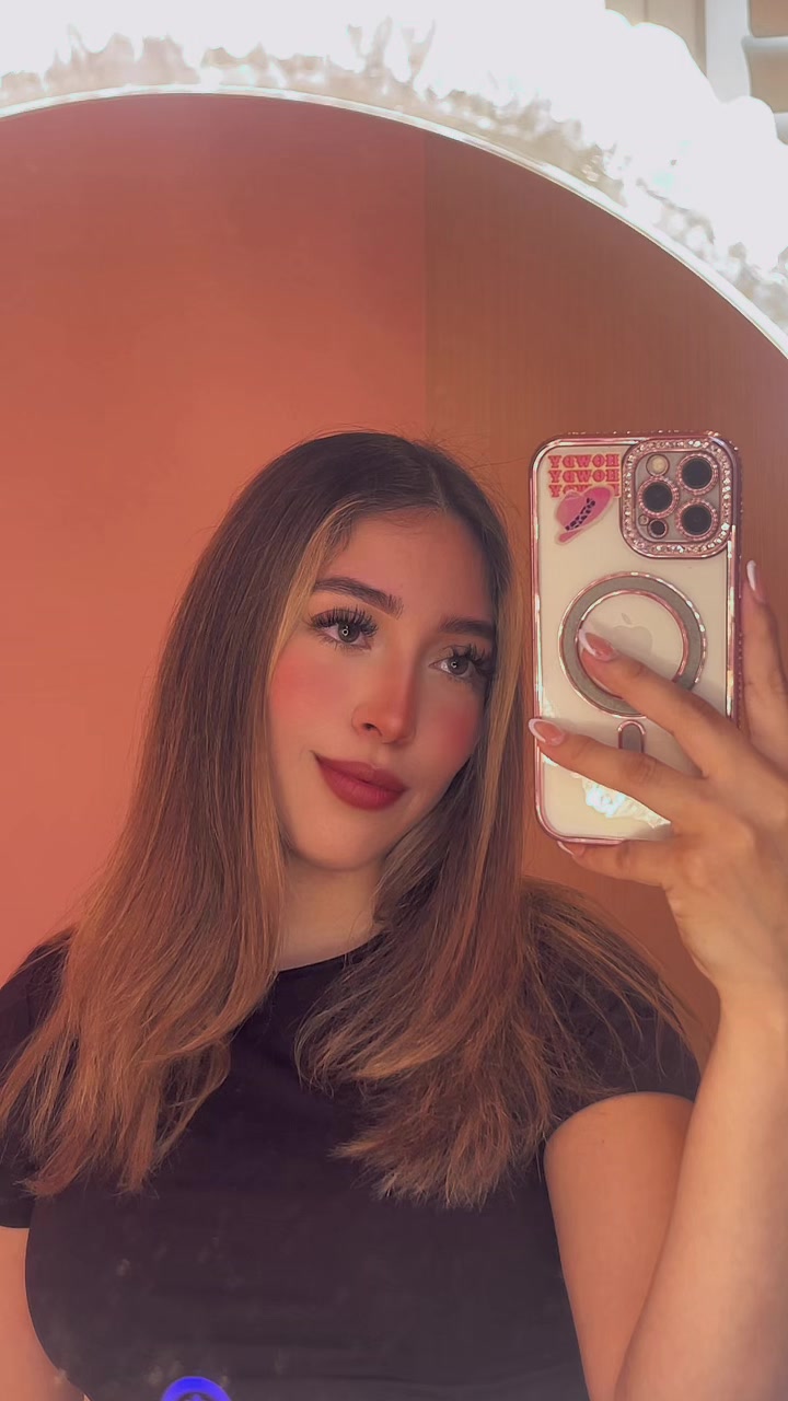 @Jehnni🌻