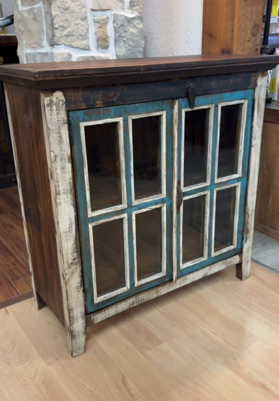 @RusticFurnitureDepot