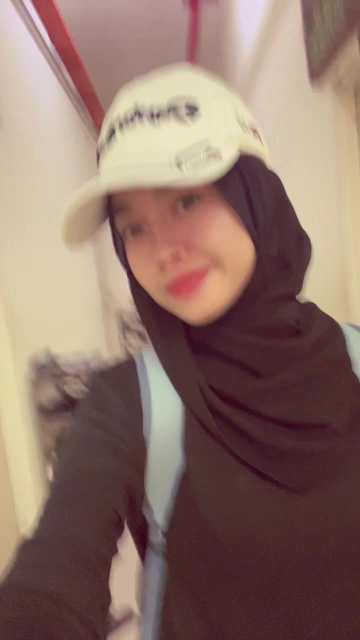@Anak Kucing •