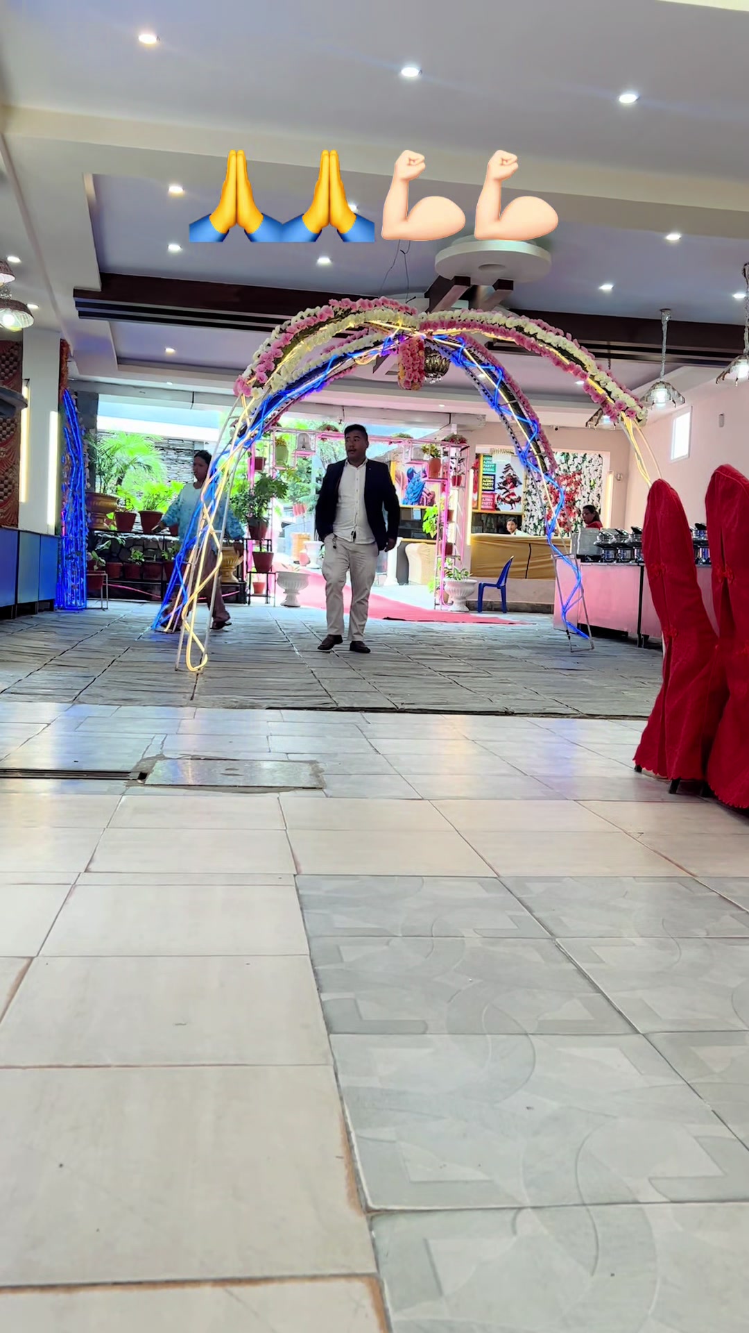 @झाक्री रोबिन लामा