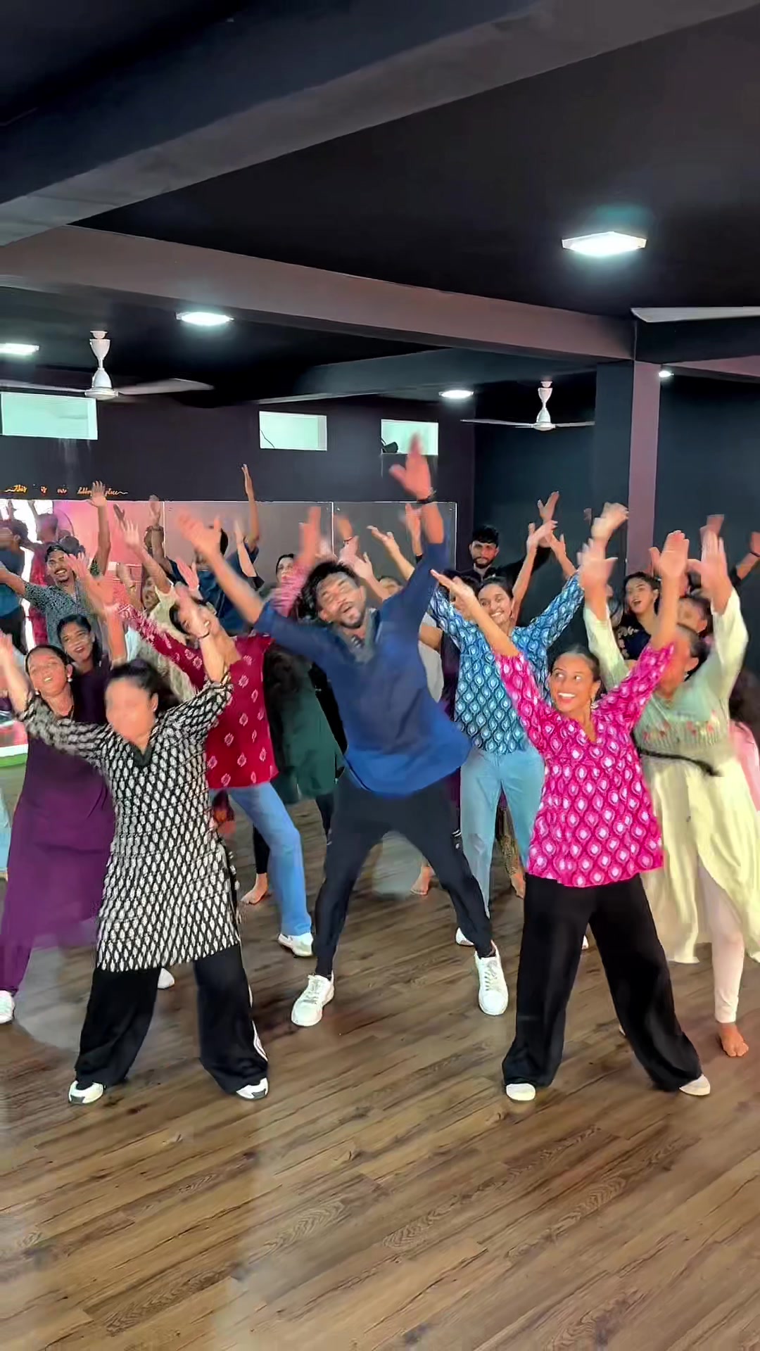 @Randy Dance Studio
