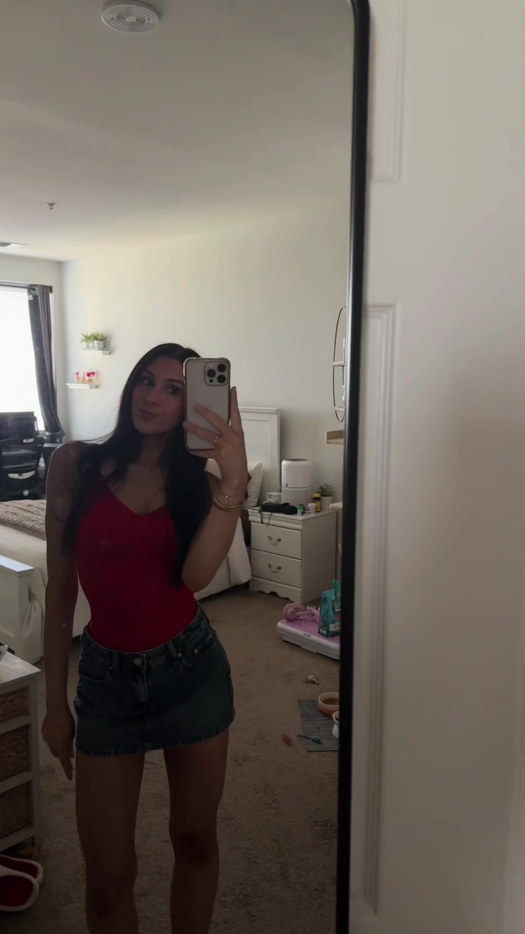 @alishakozinnn1