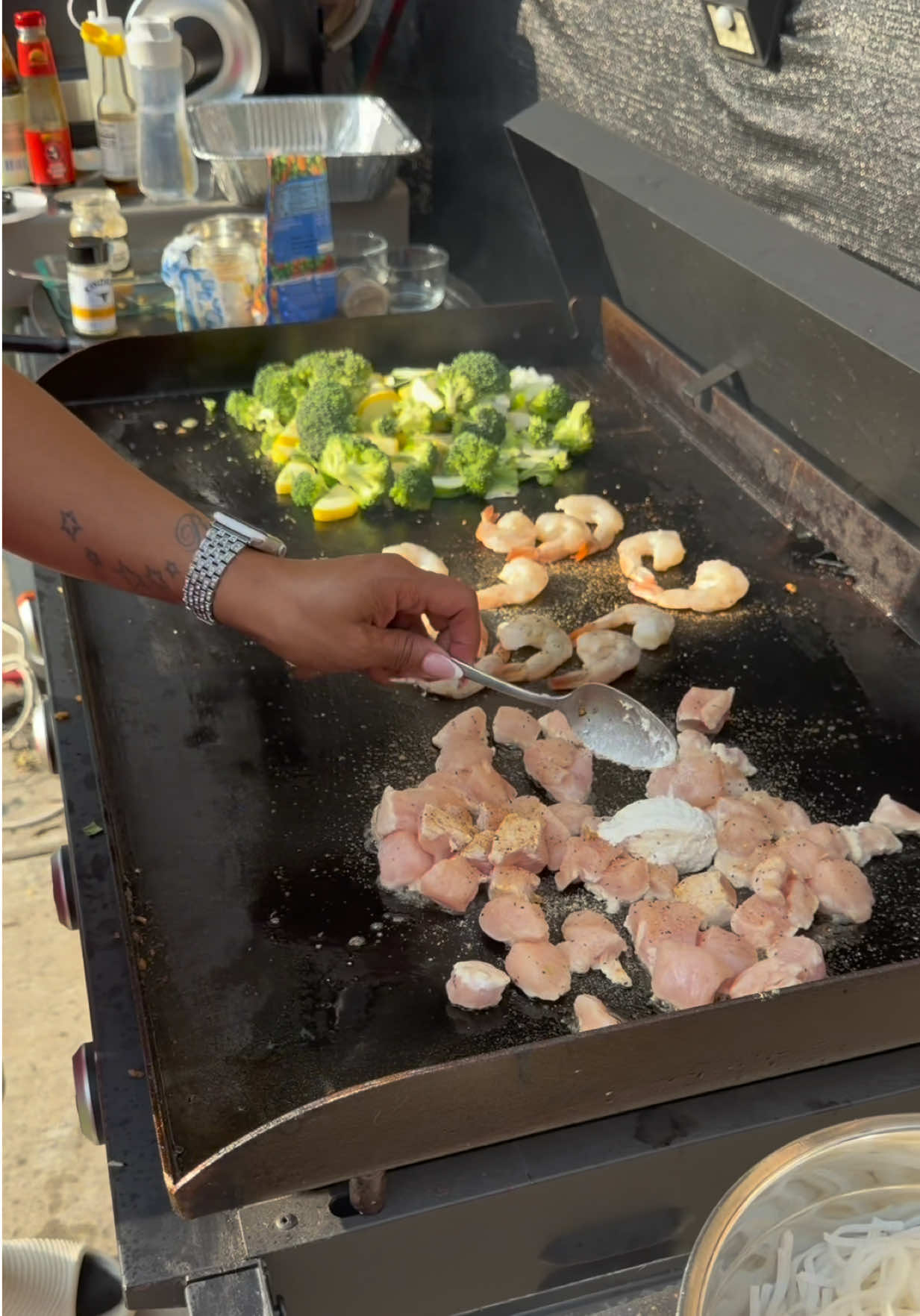 @cravinwithraven