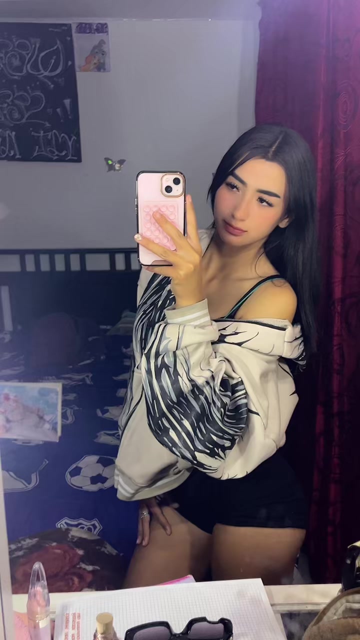 @dayismora