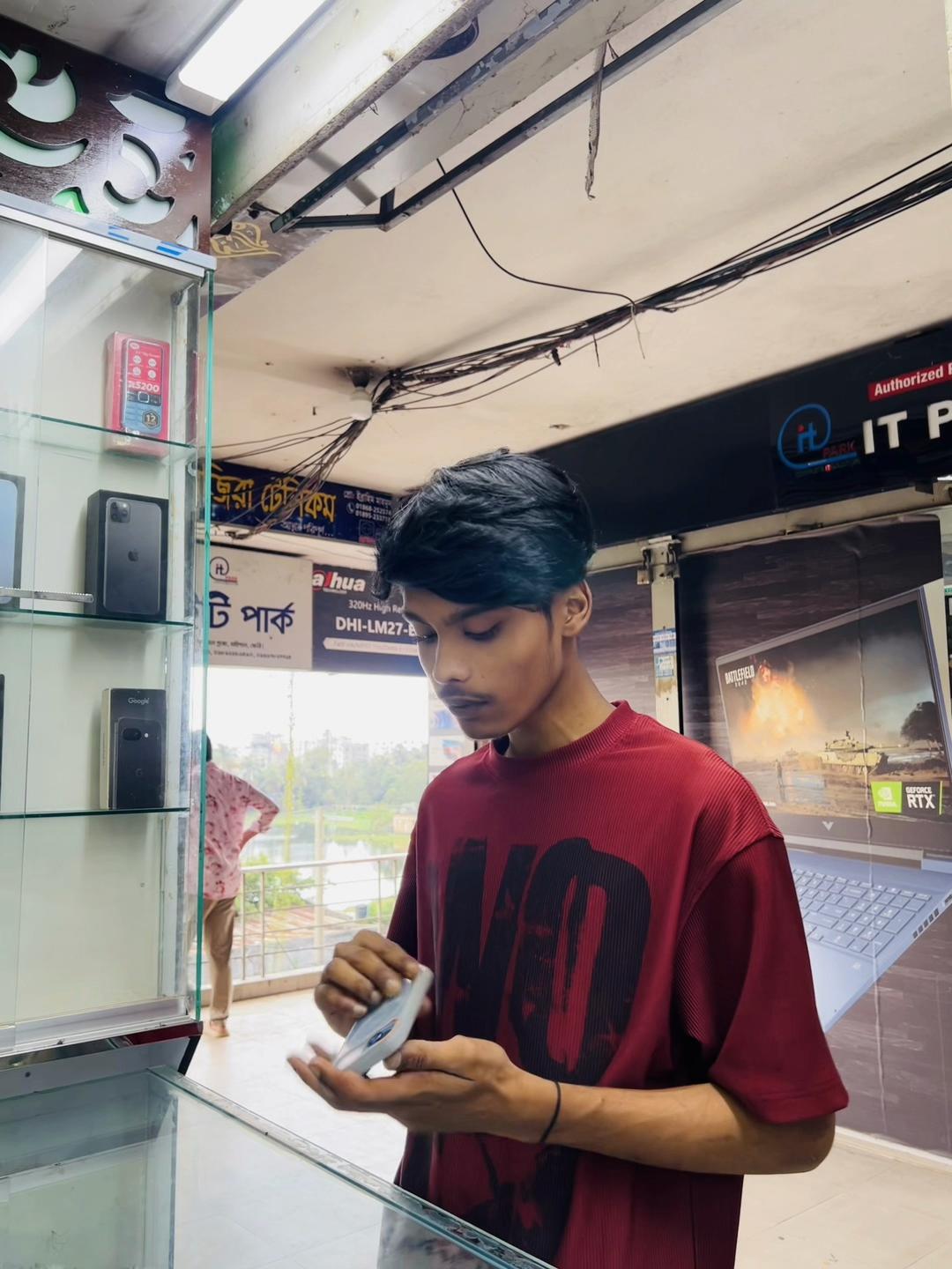 @Phone Corner