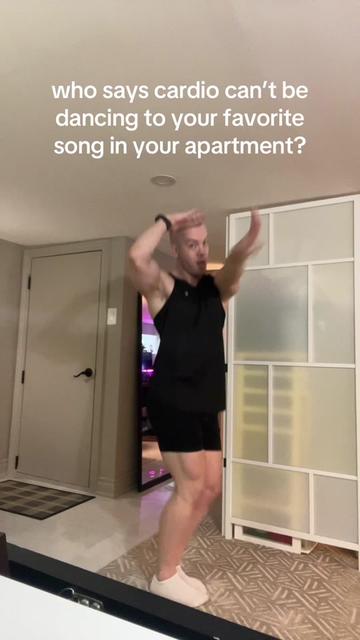 @Mike ๐ณ๏ธ๐ Gay Fitness Coach