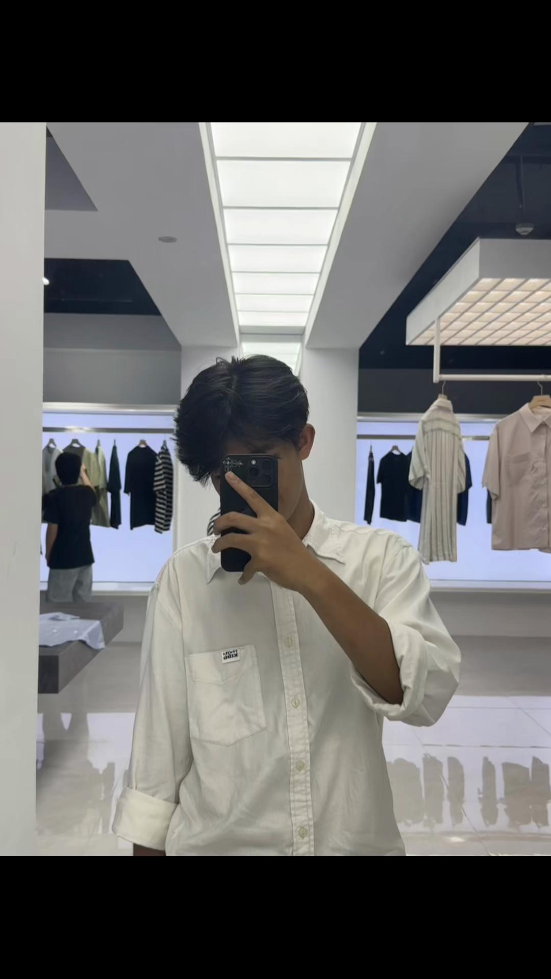 @Layee Oung official
