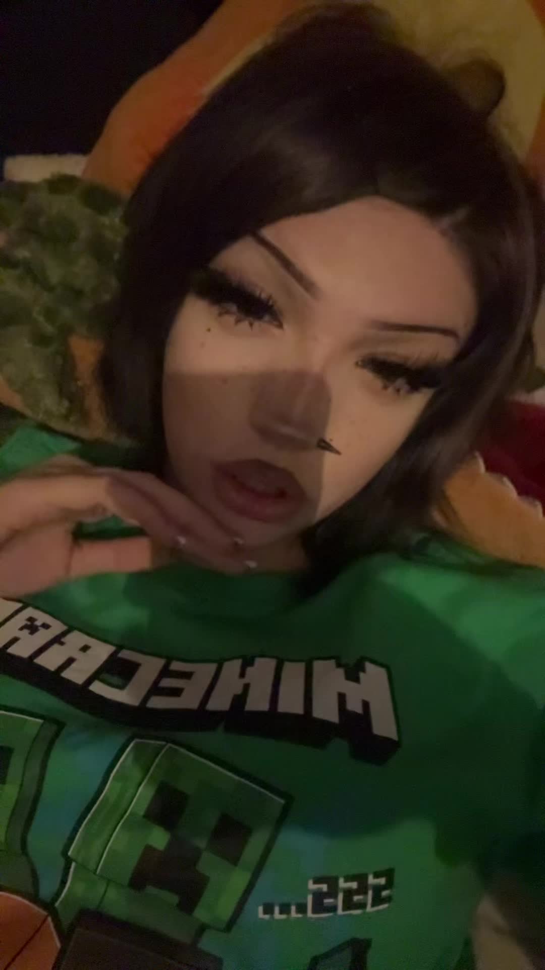 @deeznutz