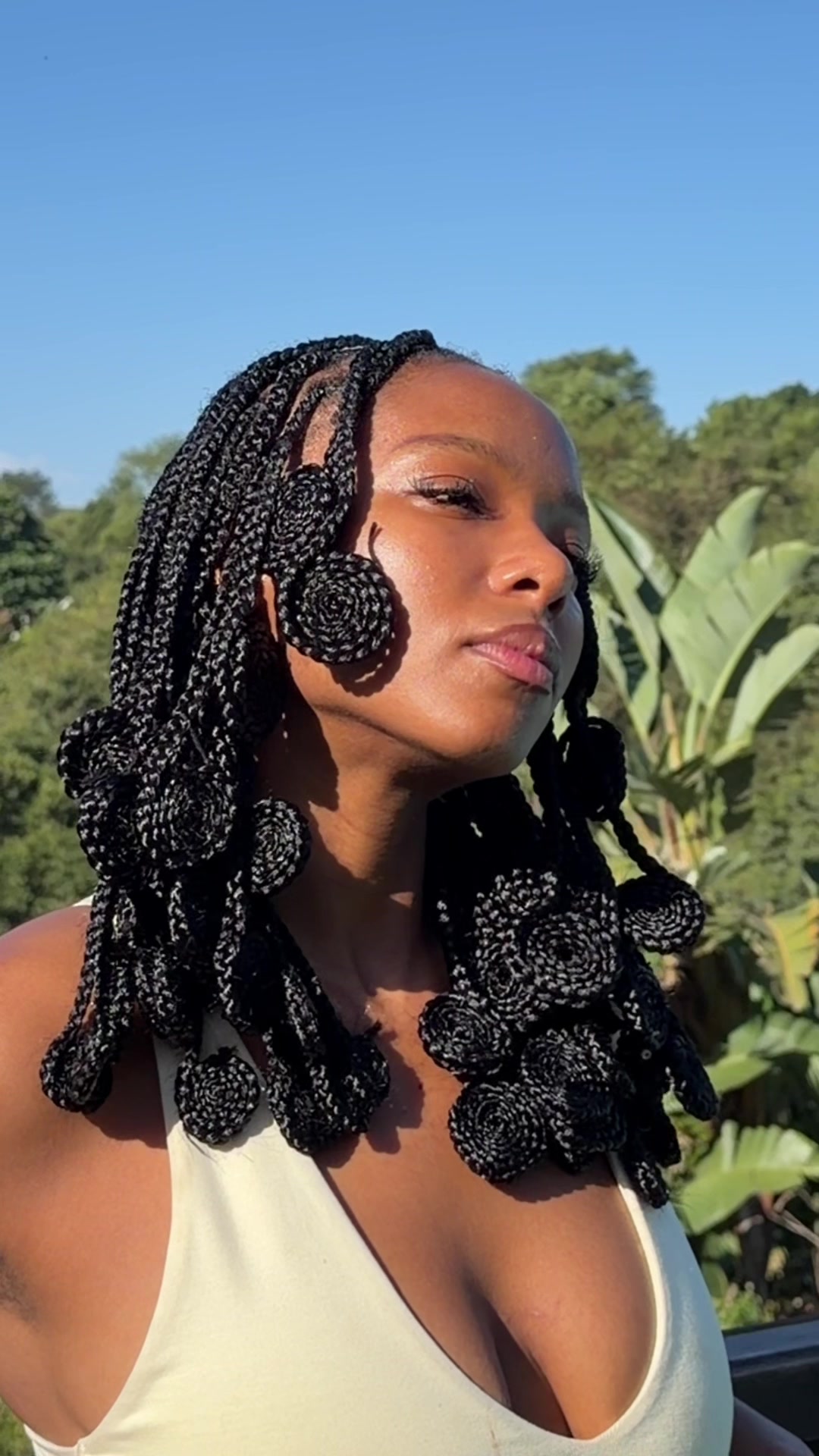 @KhanyaMzobe