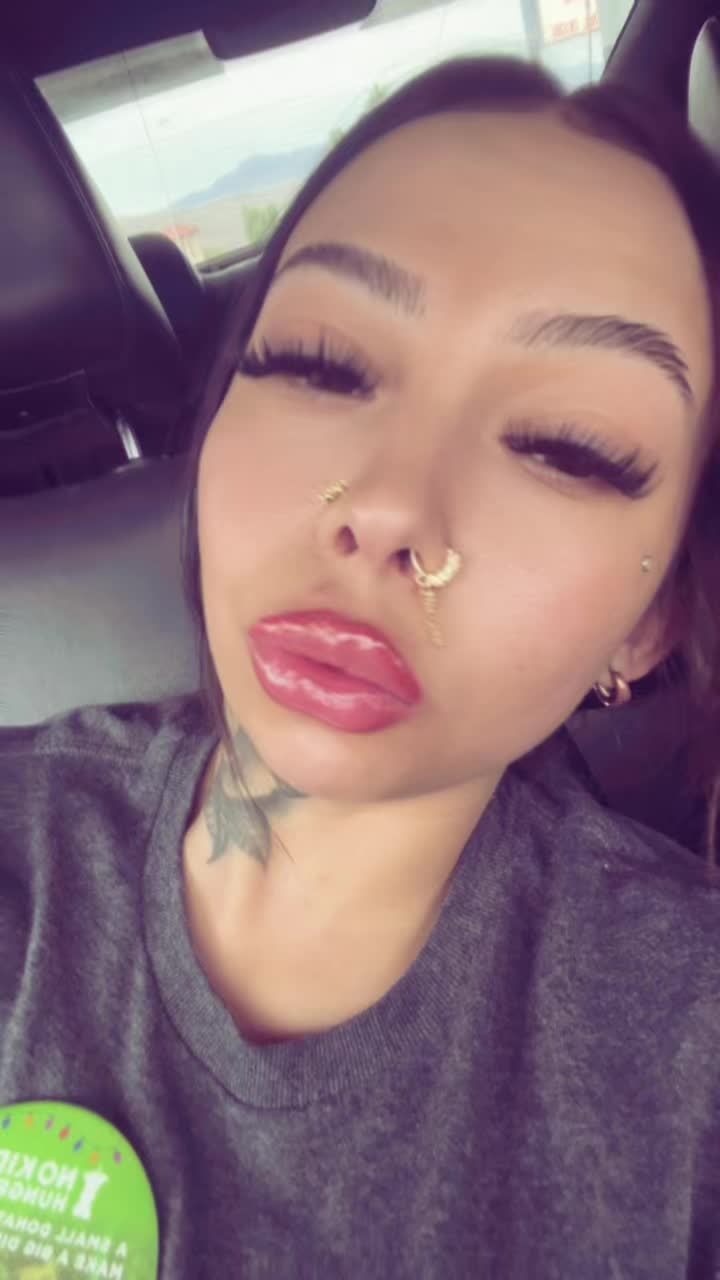 @Desiree 🦋