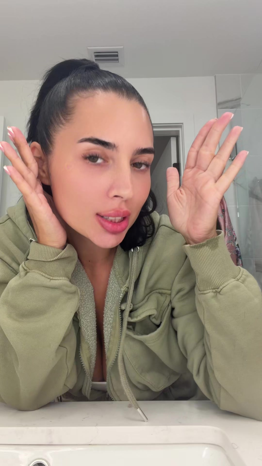 @brookelapolt