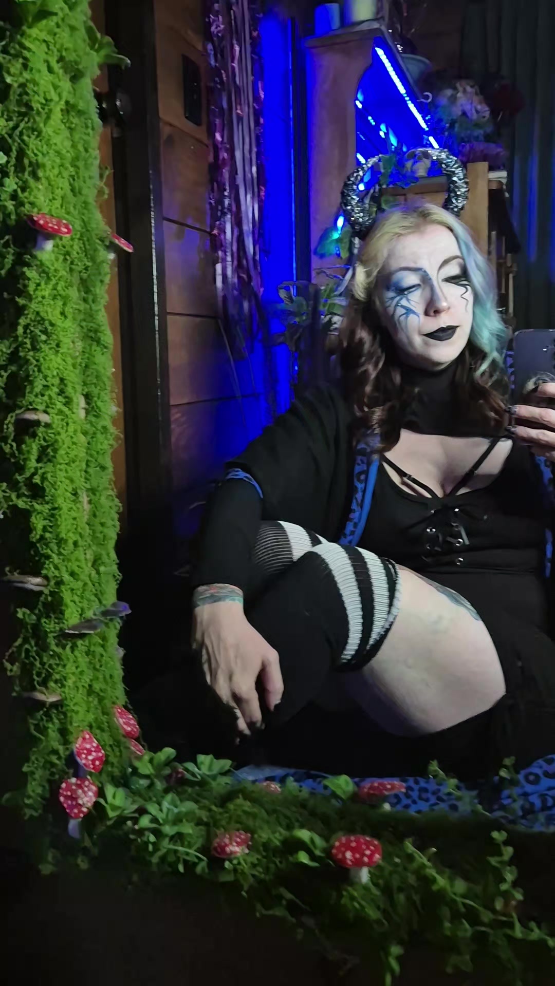 @💜🖤💙Sarah💙🖤💜
