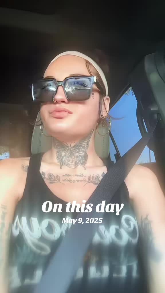 @Danielle🖤