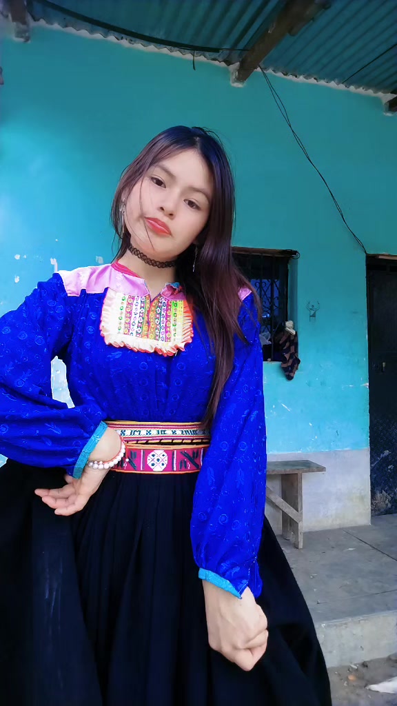 @Luna.