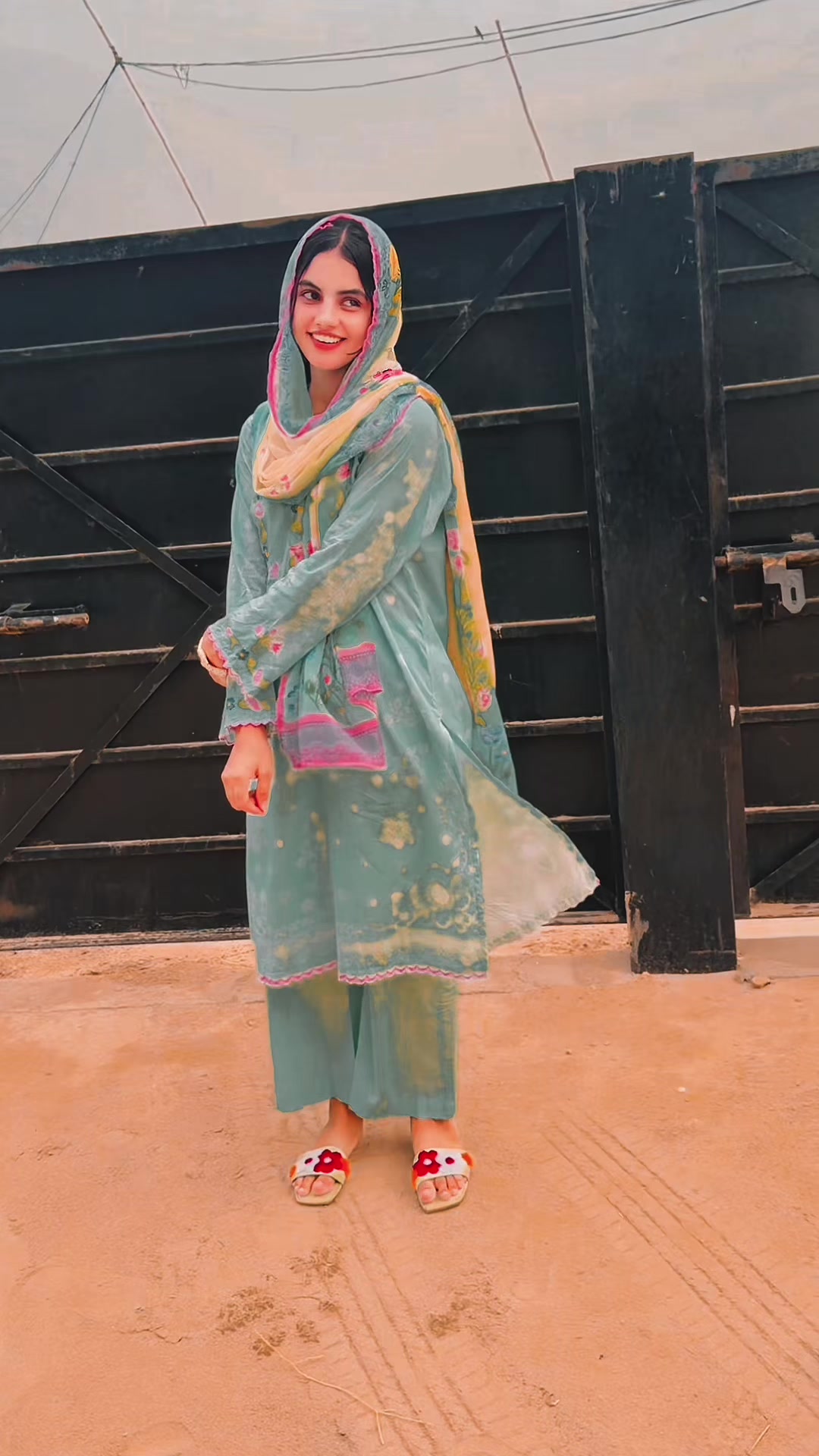 @Mehak shehzadi😘