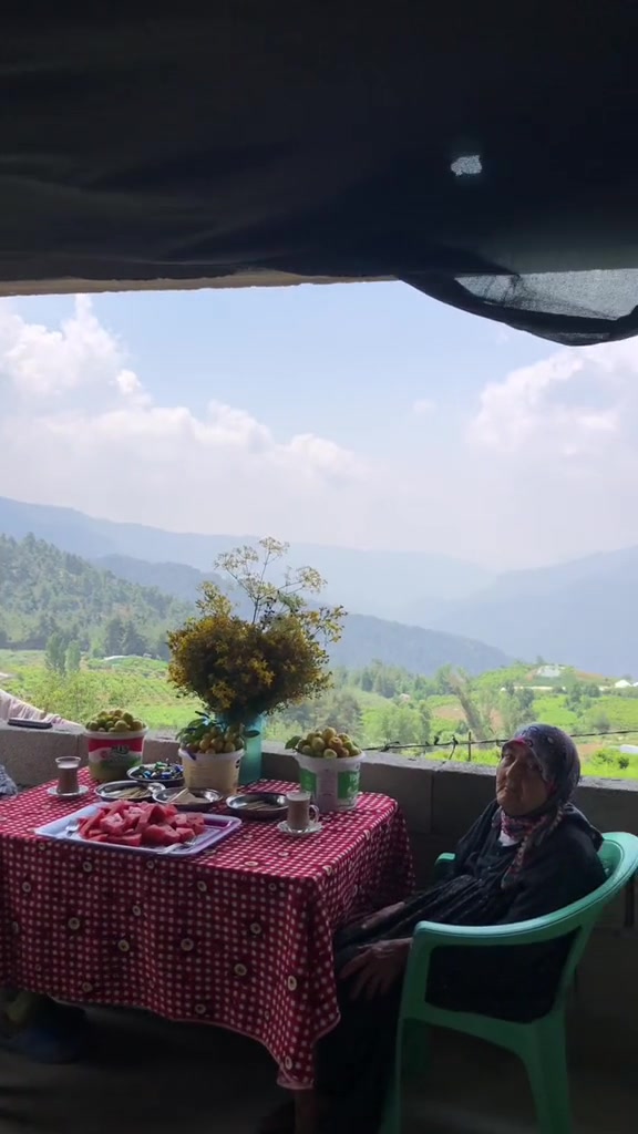 @k&ouml;yde hayat var