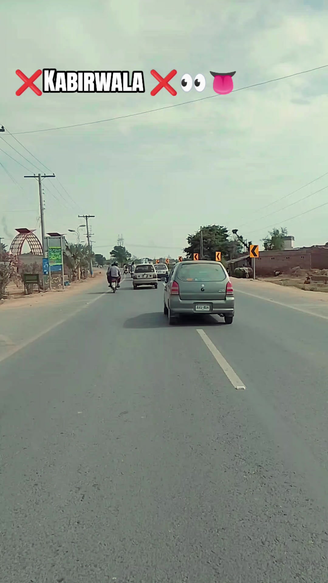 @Apna Khanewal " 👀👅