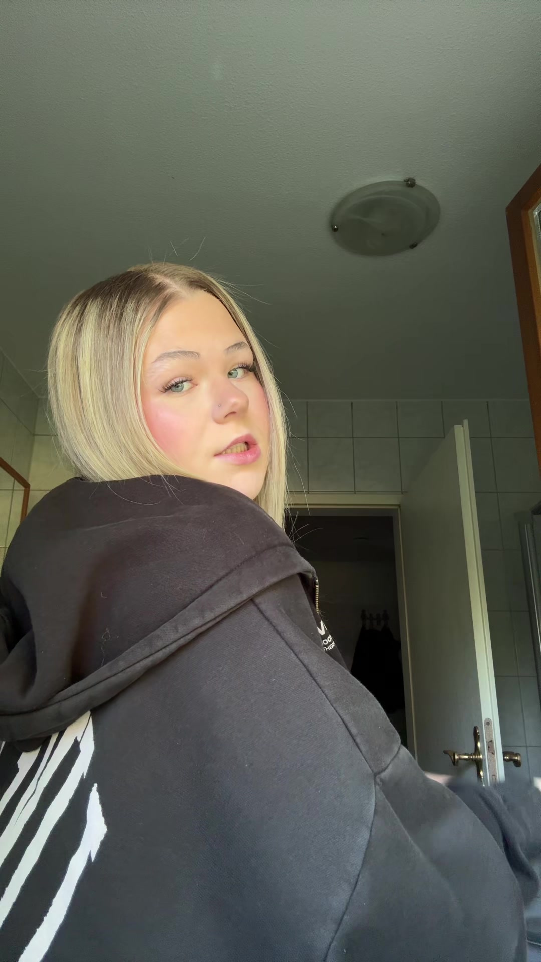 @leonie