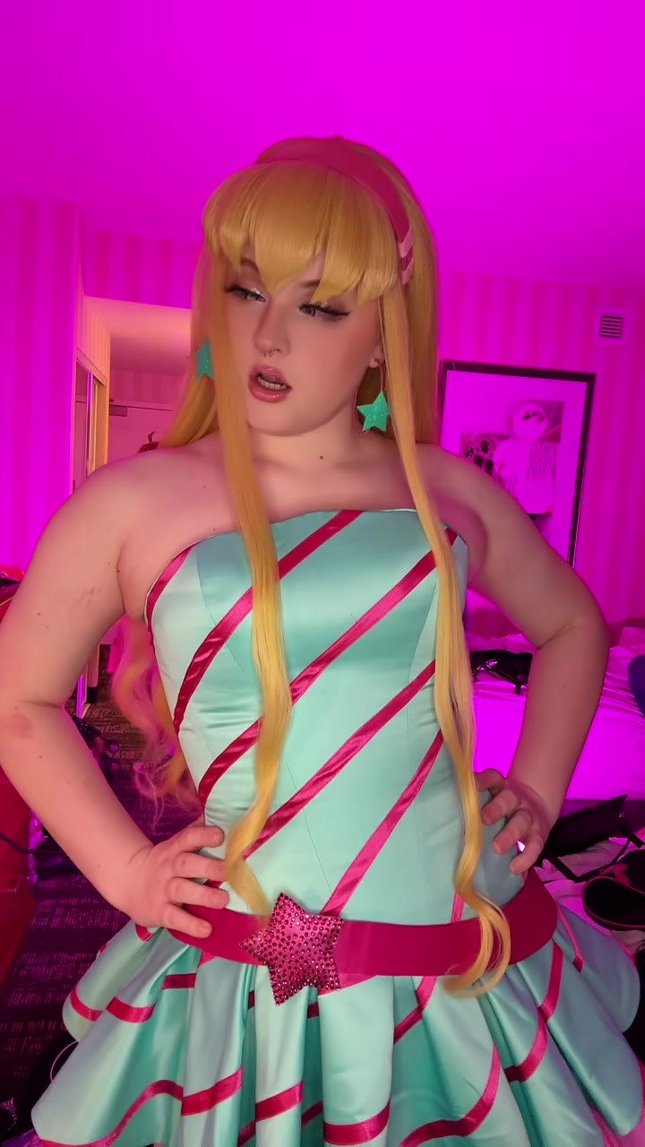 @Blaze_Cosplayz