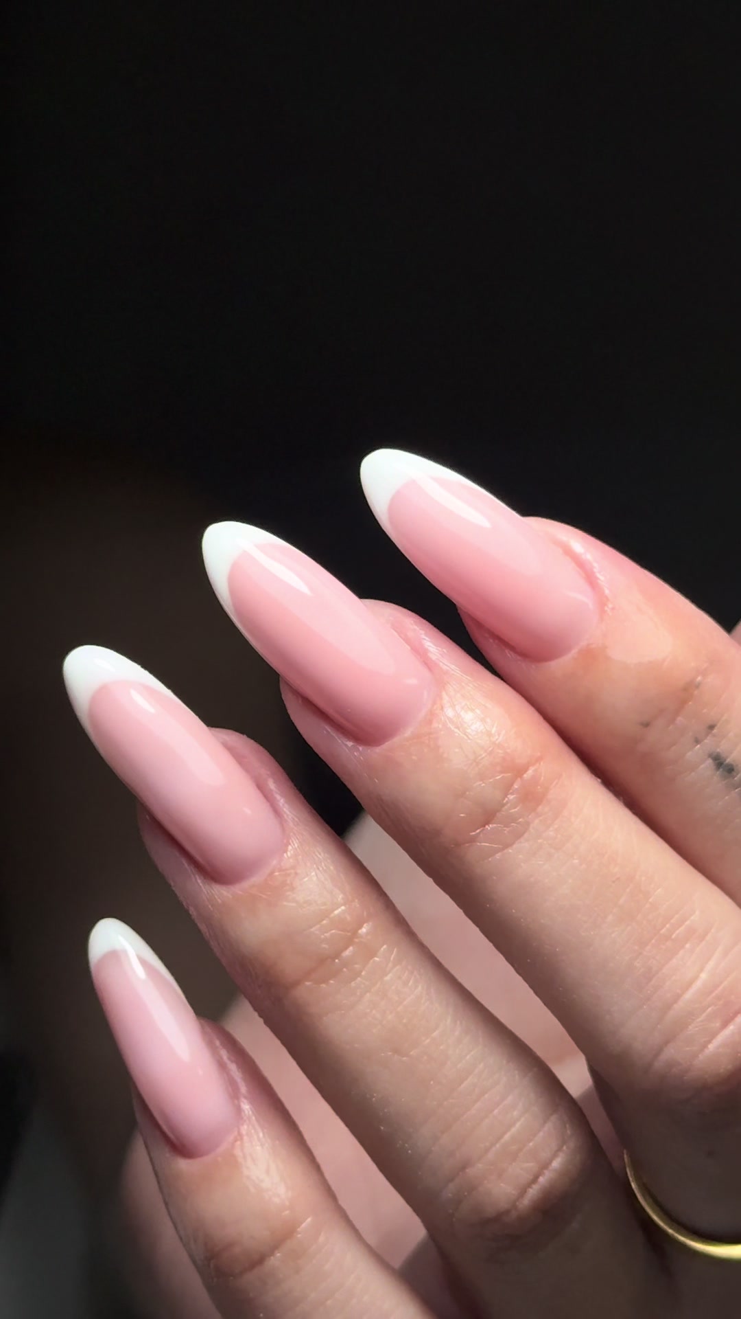 @TIPZYNAILZZ