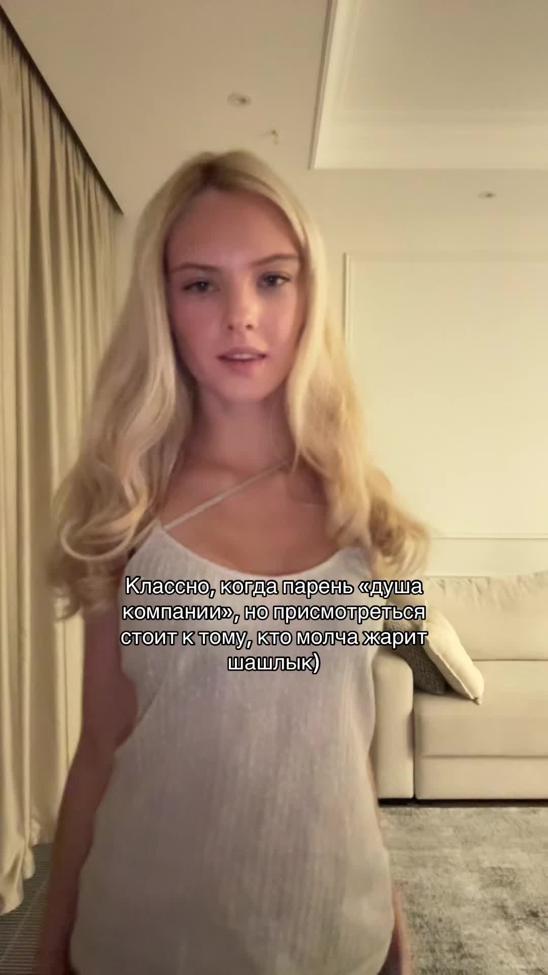 @monnelizz
