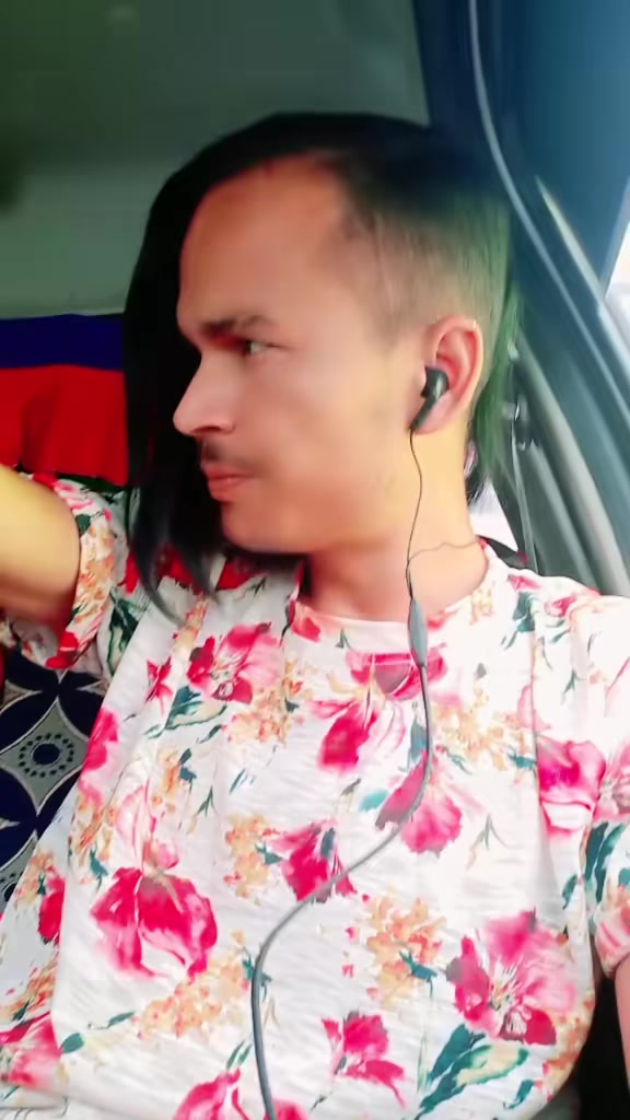 @तिम्रो याद्ले सताएको छ सानु😭?