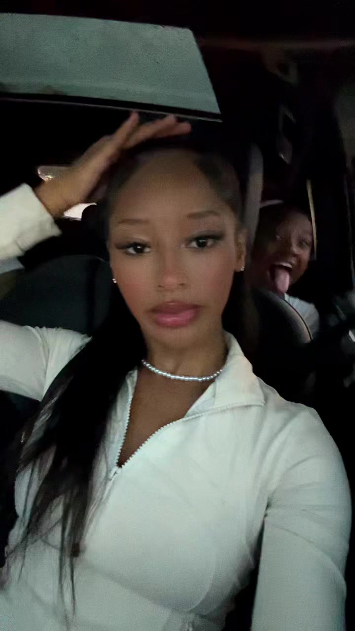 @️