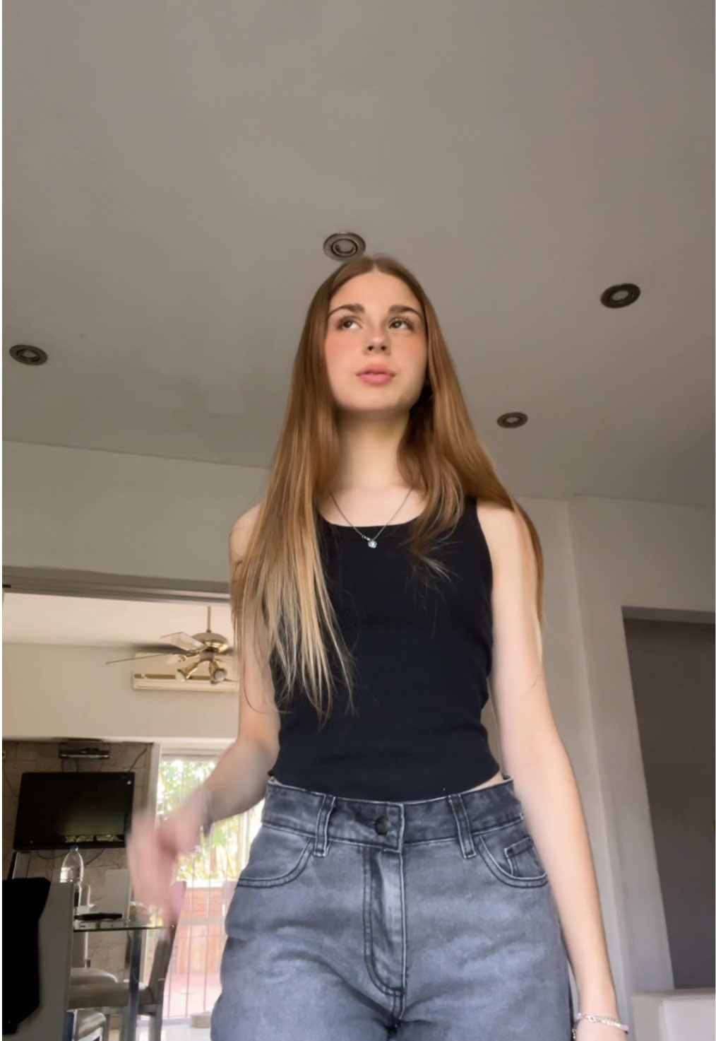 @vicky