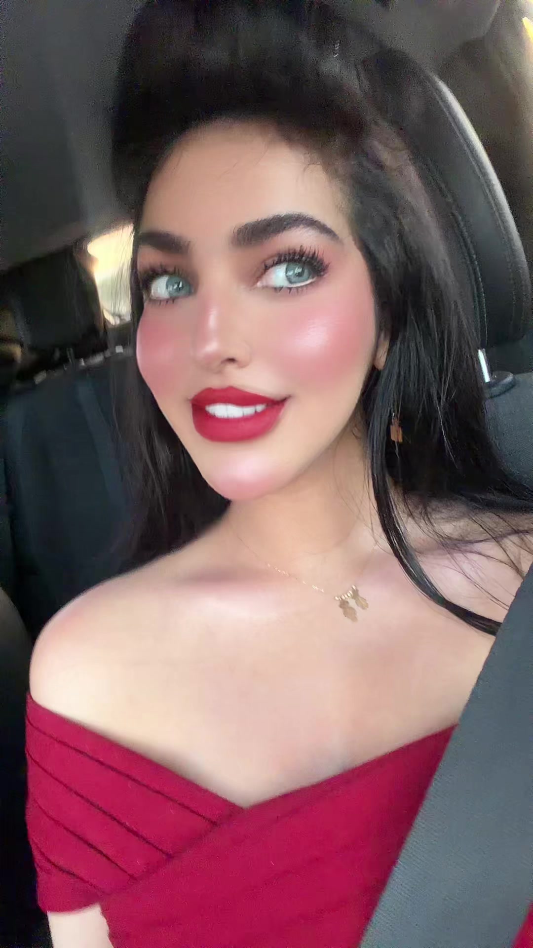 @زِينة المَغربِية 🦌🤍