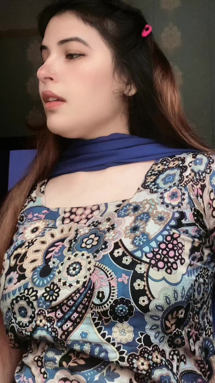 @anum_butt_143👑