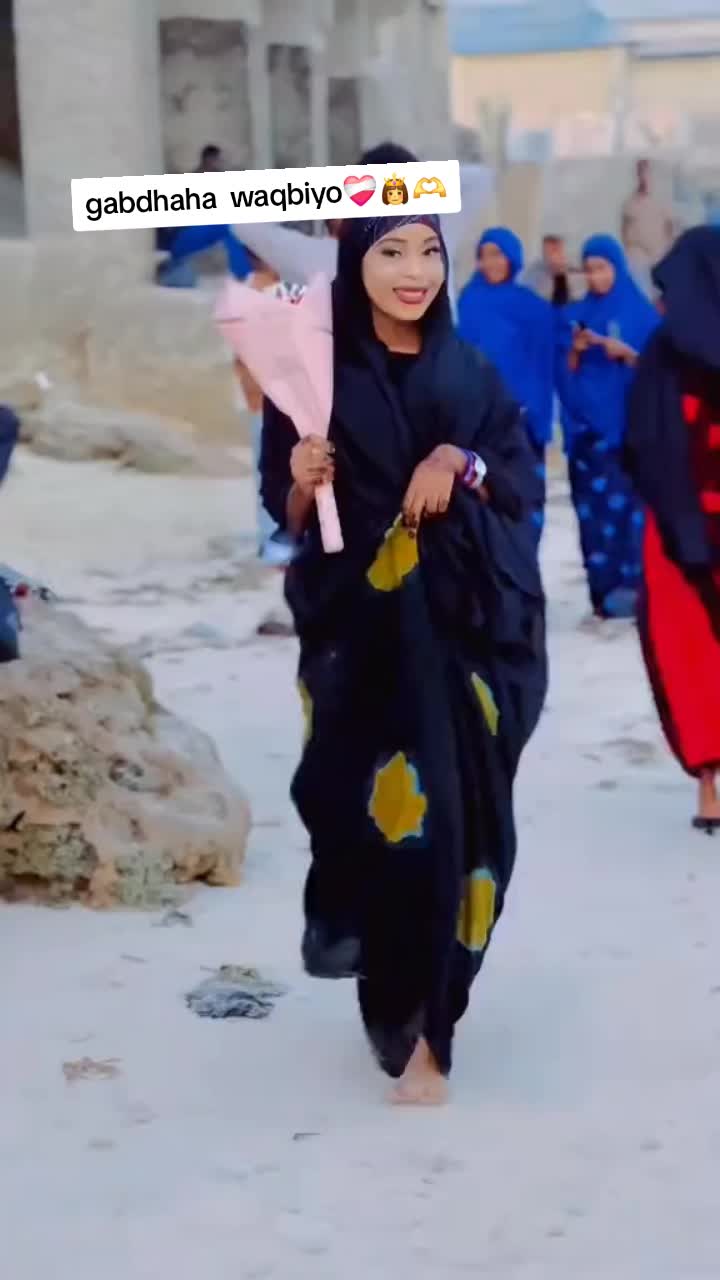 @king mahir 🇸🇴🇨🇭☝️59