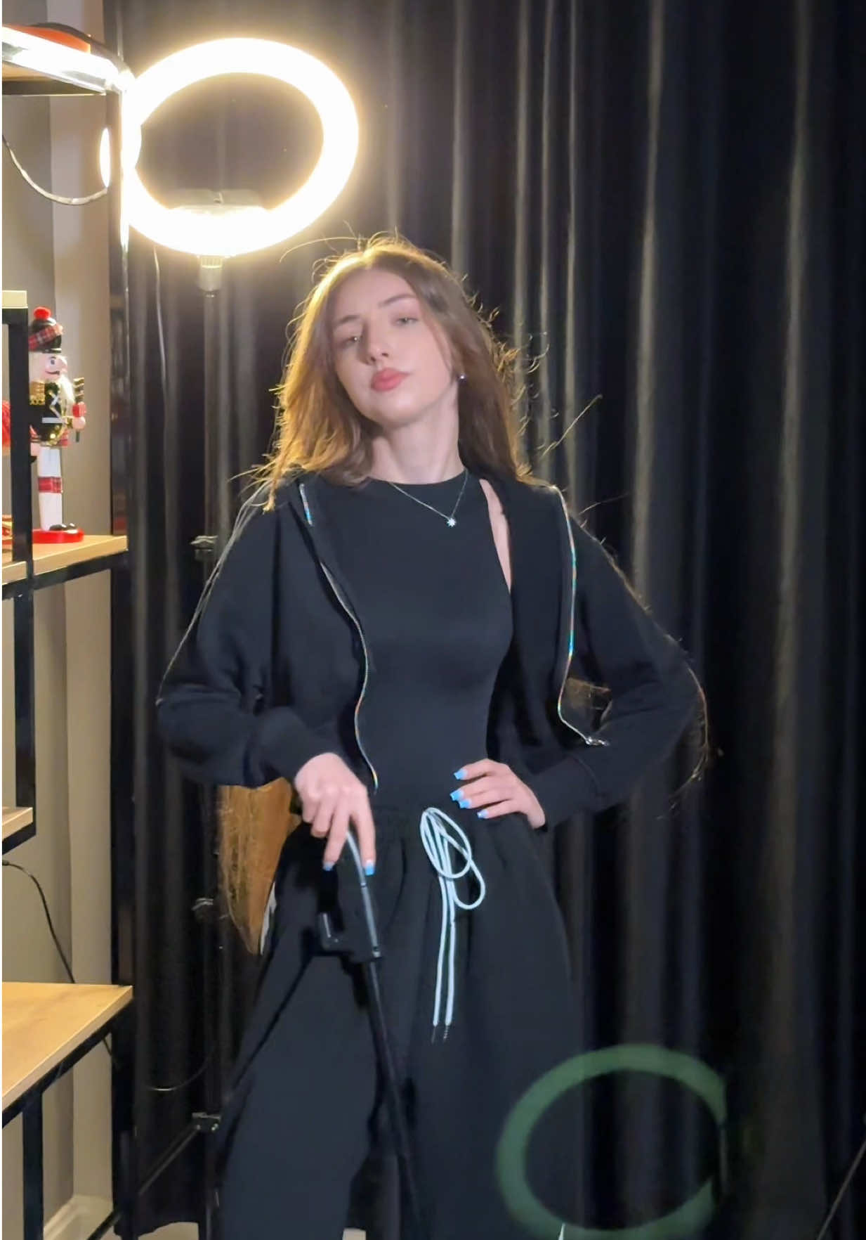 @Элифламинго🦩
