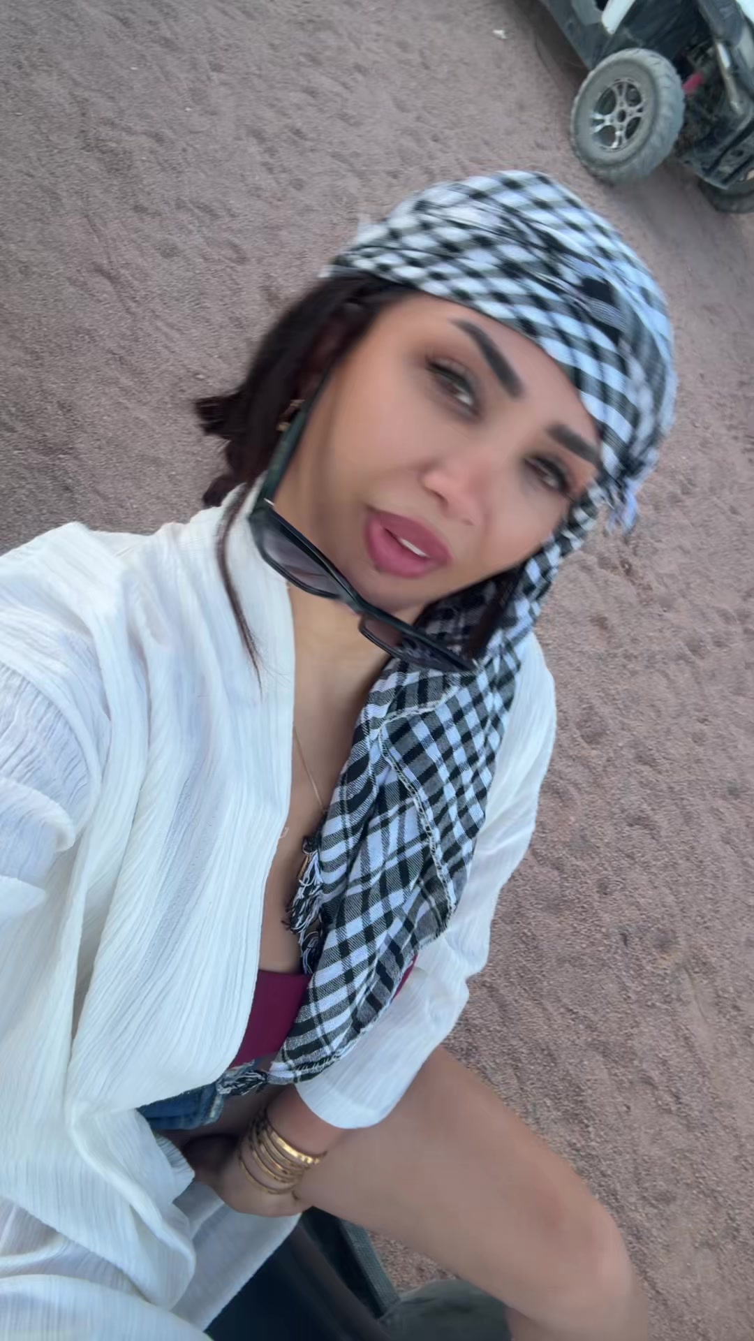@Mahsa__eyr