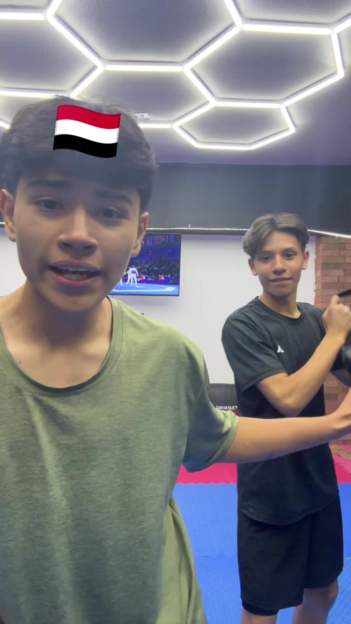 @Emilio y Anaya