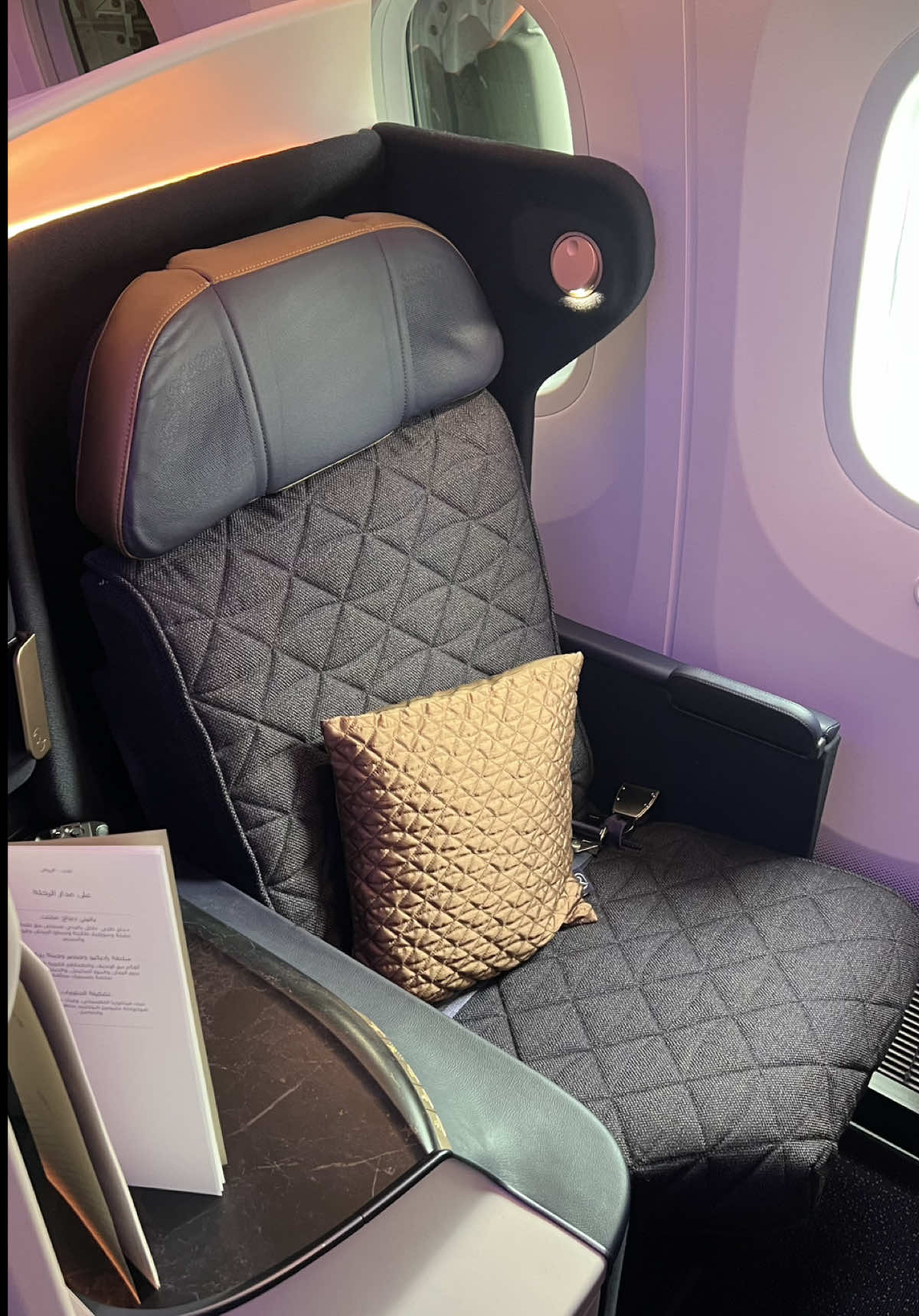 @عثمان  الملحم ✈️💳