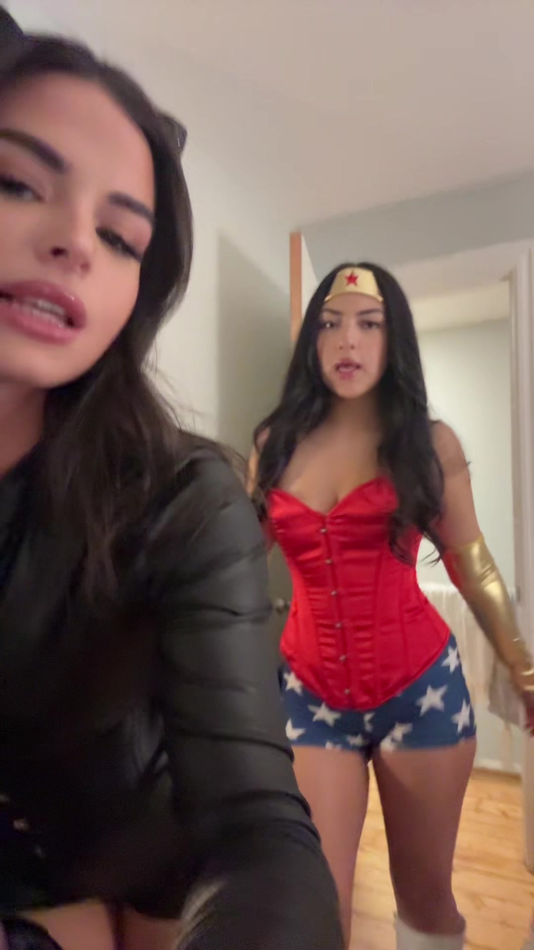 @Ava