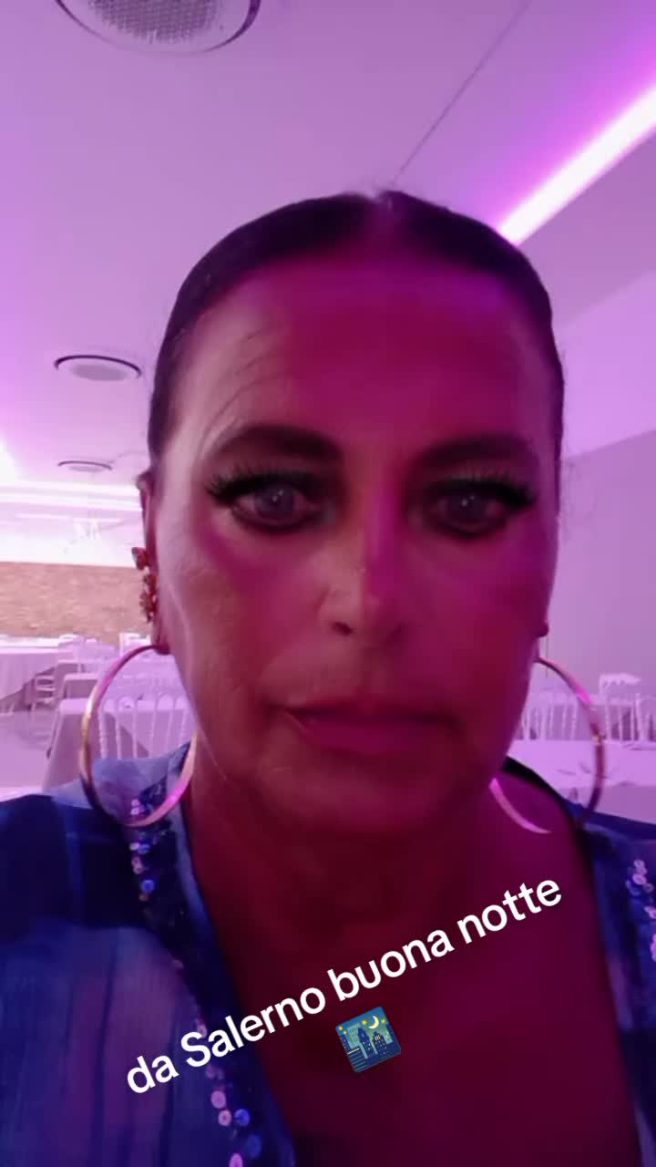 @annadesantis634