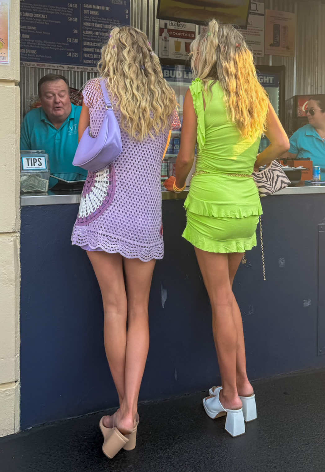@Livingdoubletwins