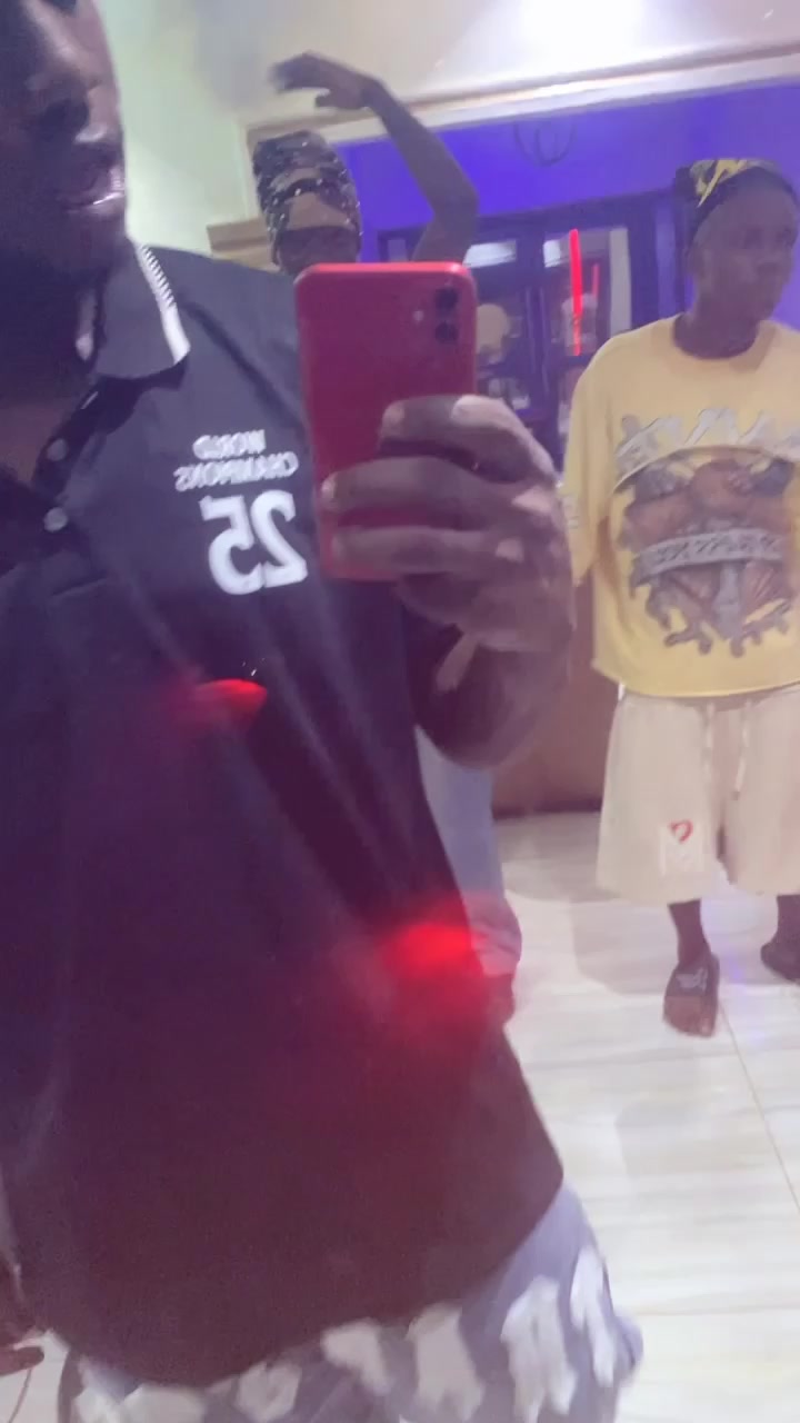 @Sixcoberry 🤡👽