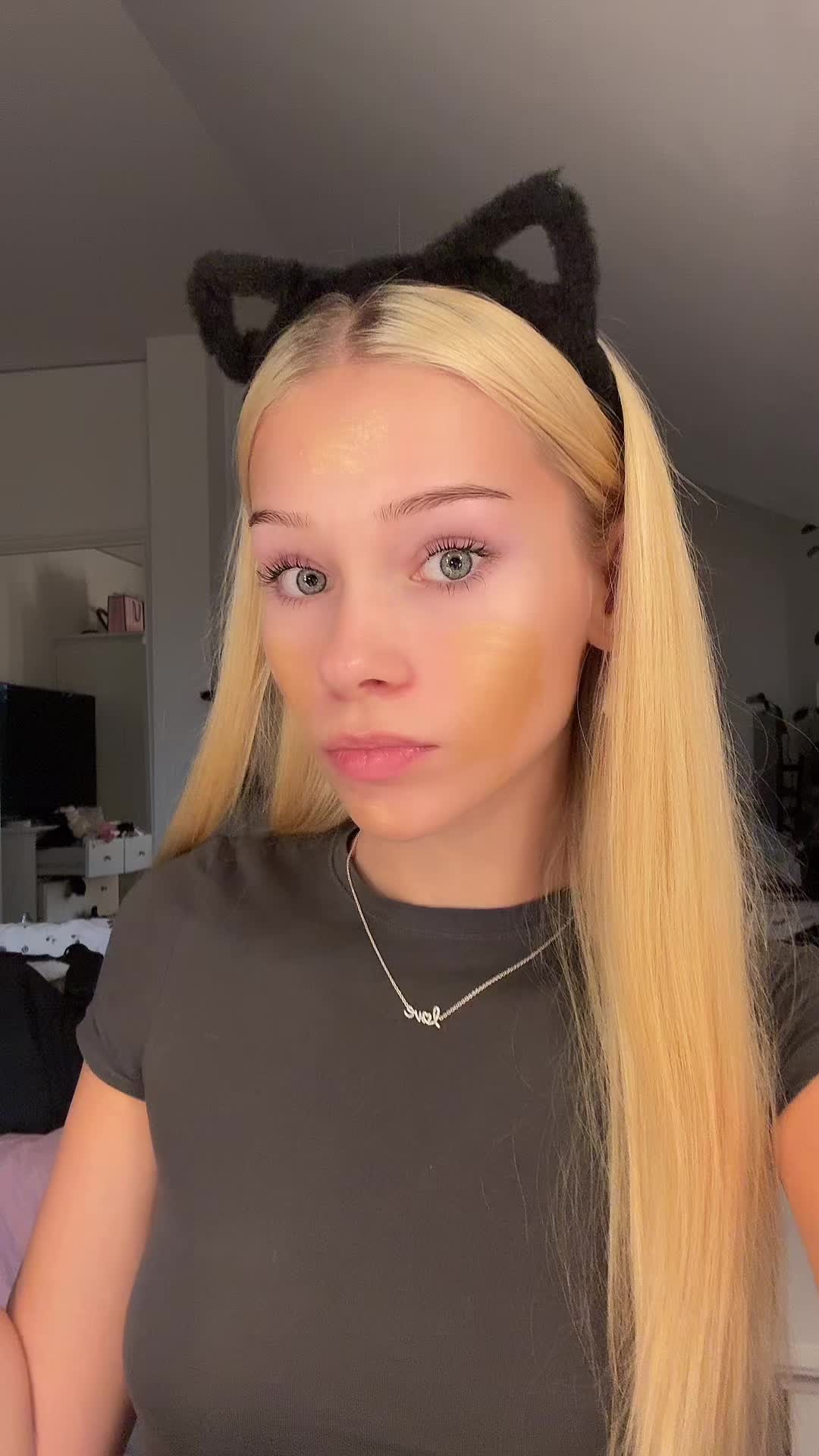 @fiolcia_