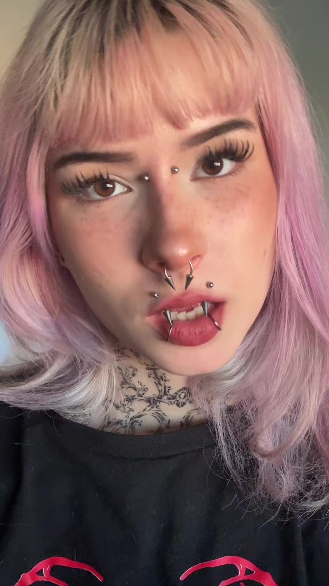 @lu