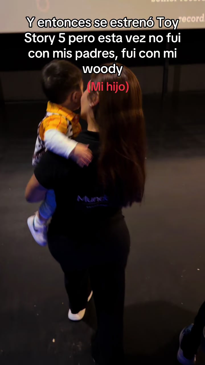 @𝓓𝓪𝔂𝓪𝓢𝓽𝓸𝓻𝓮💋✨