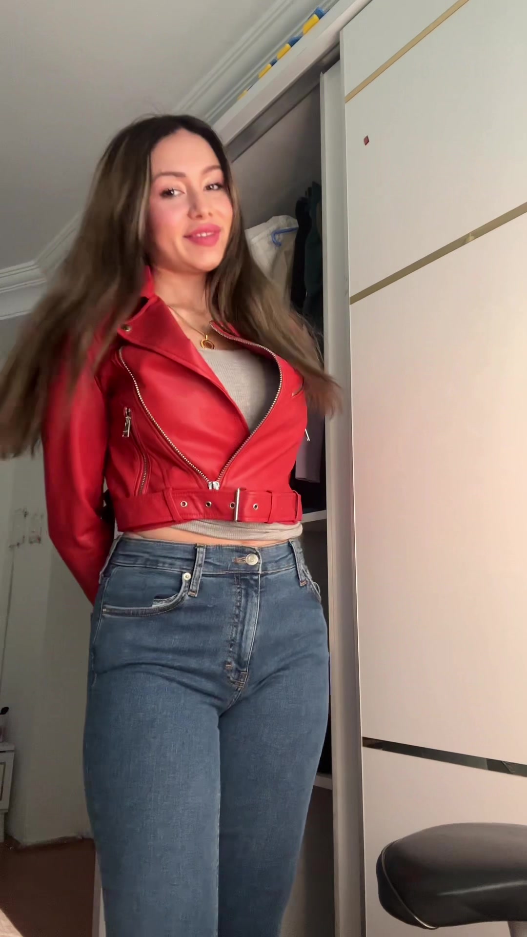 @Niluferland