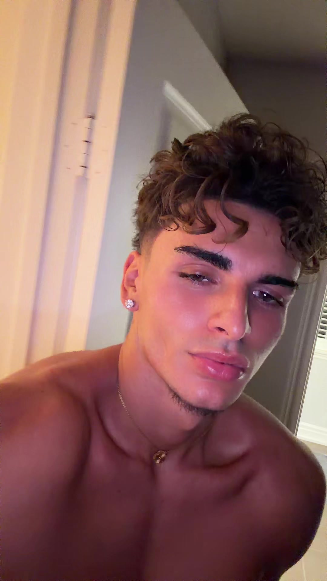 @chris.nikoo